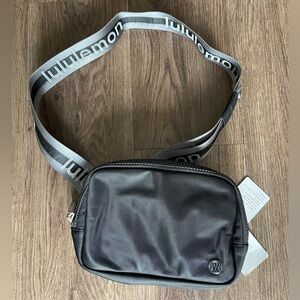 Lululemon Everywhere Belt Bag 1L with Wordmark